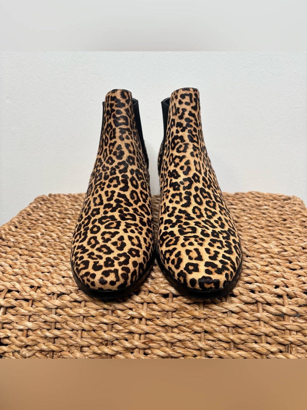 Cole Haan Leopard Calf Hair Chelsea Ankle Boots Women’s 8.5B - Picture 2 of 8